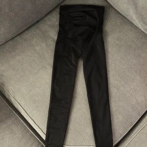 Washed, never worn blanqi maternity leggings